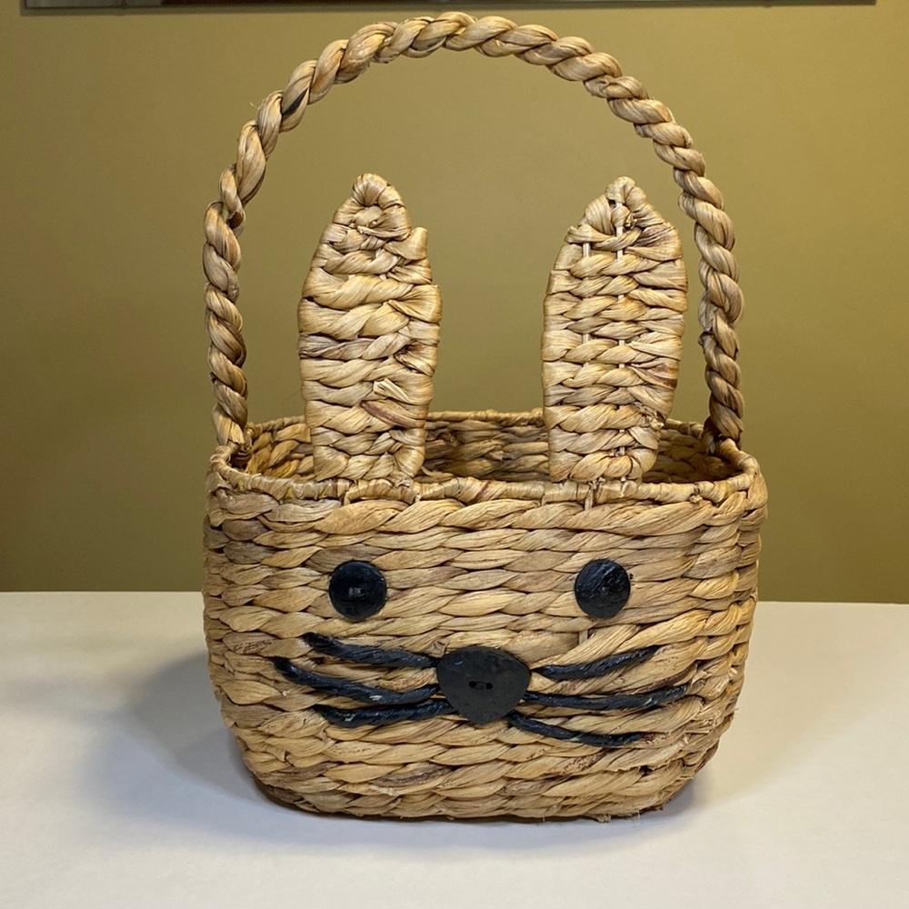 Crate&Barrel Whimsically Cute and Rustic Bunny Basket with Adorable Detailing 🐰